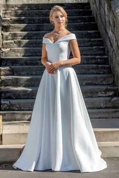 Floral Neckline Chic Nostalgia Dianthus Wedding Gown - DimitraDesigns.com